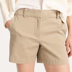 8 / EUC J.Crew 5" stretch chino short